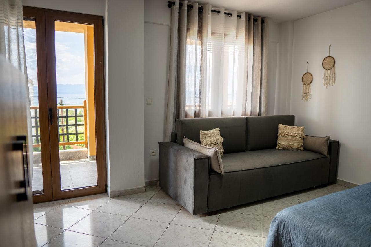 Sea View Apartment Grek Nea 3 Nea Roda Bagian luar foto