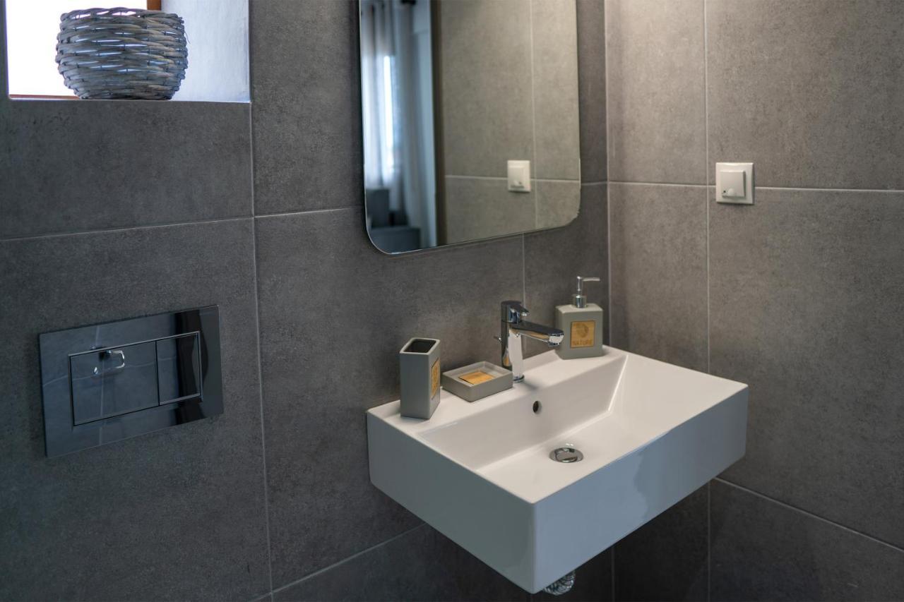 Sea View Apartment Grek Nea 3 Nea Roda Bagian luar foto